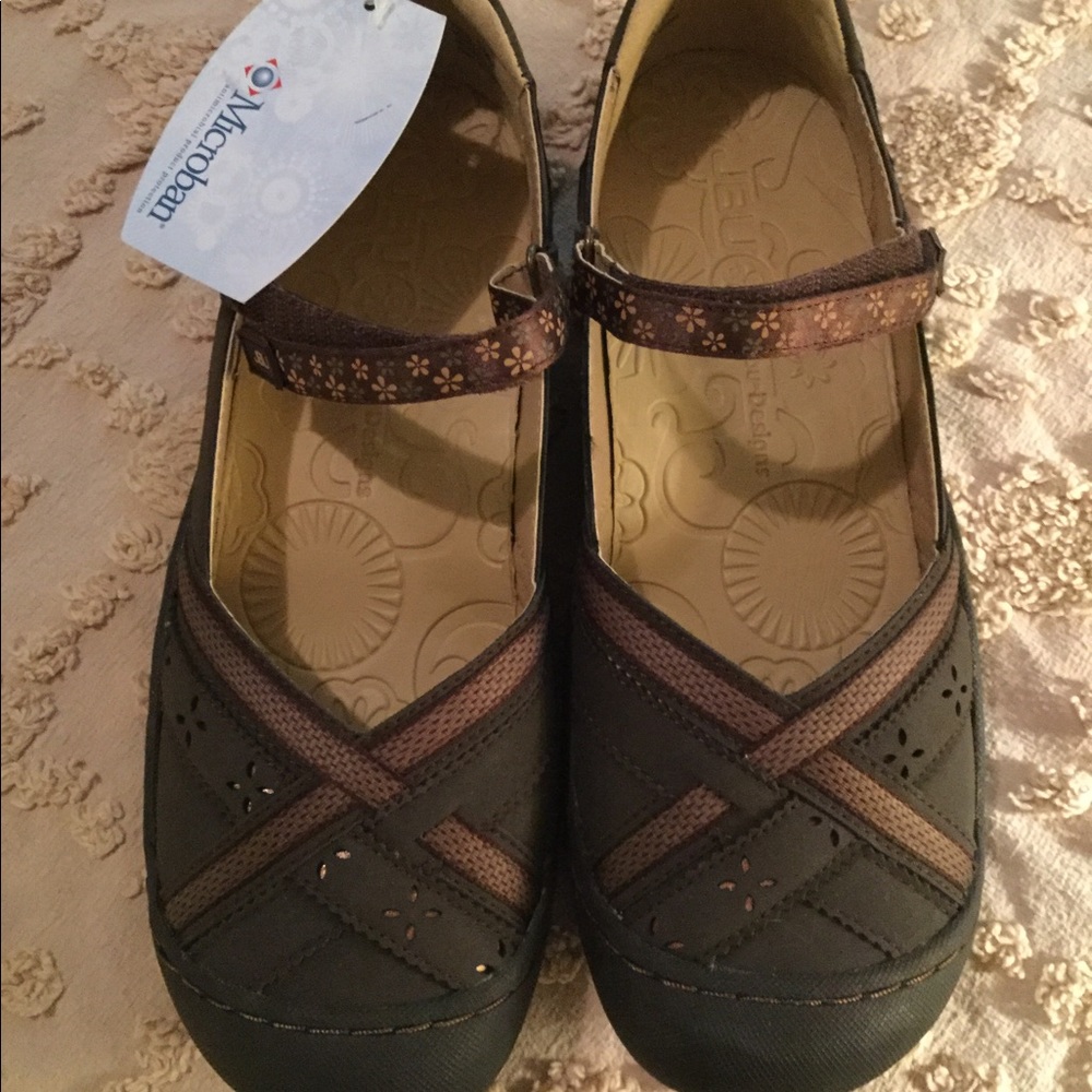 NWT JBU Brown Maryjanes w/Microban Sz 10
